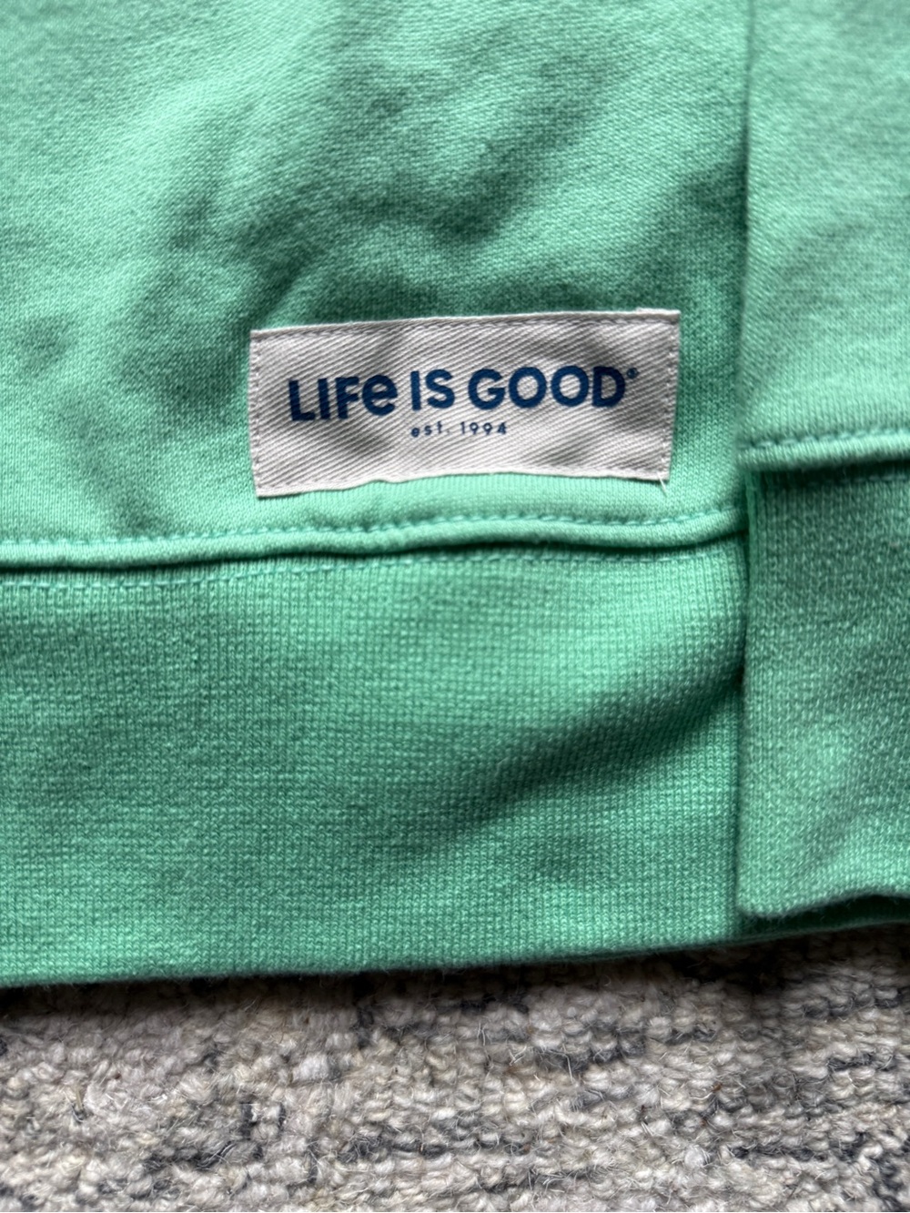 Life is Good 'Read More Worry Less' Winnie Graphic Cotton Sweatshirt Size L - Picture 8 of 8
